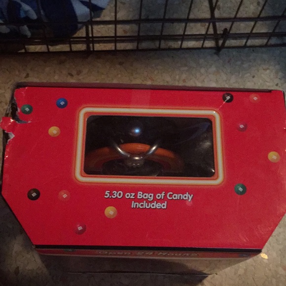 30$ - Picture 2 of 3